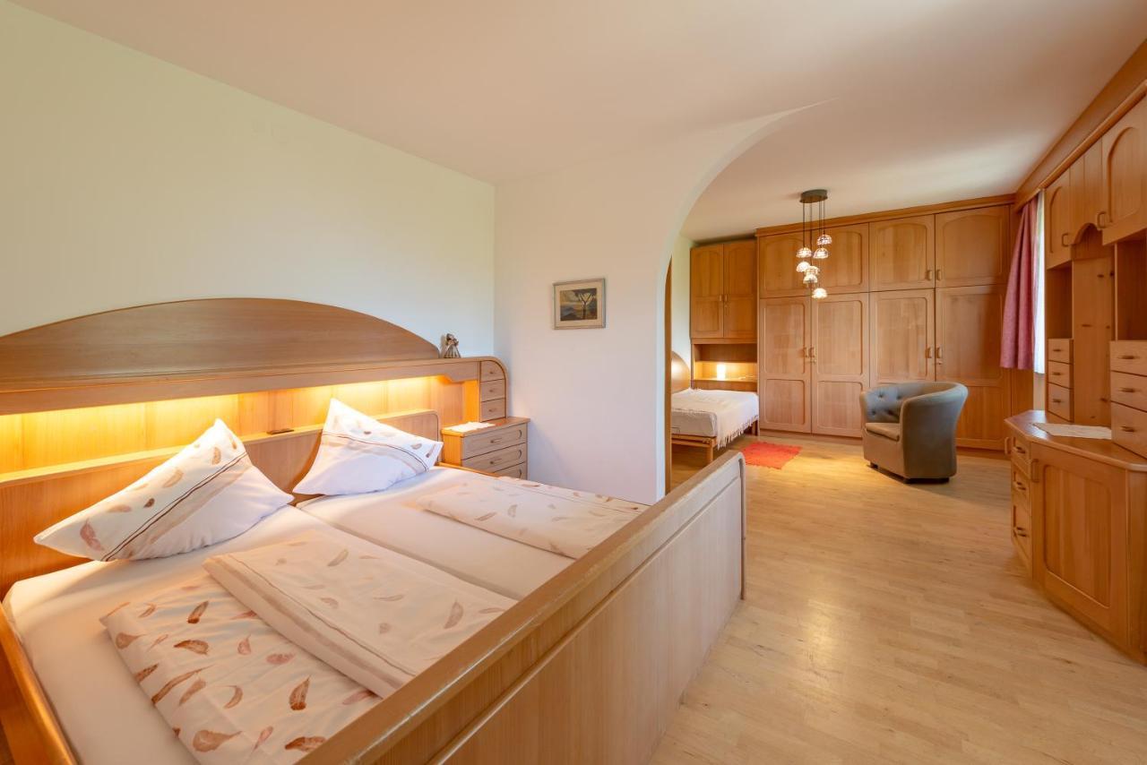 Haus Bellutti Apartment Termeno Bagian luar foto