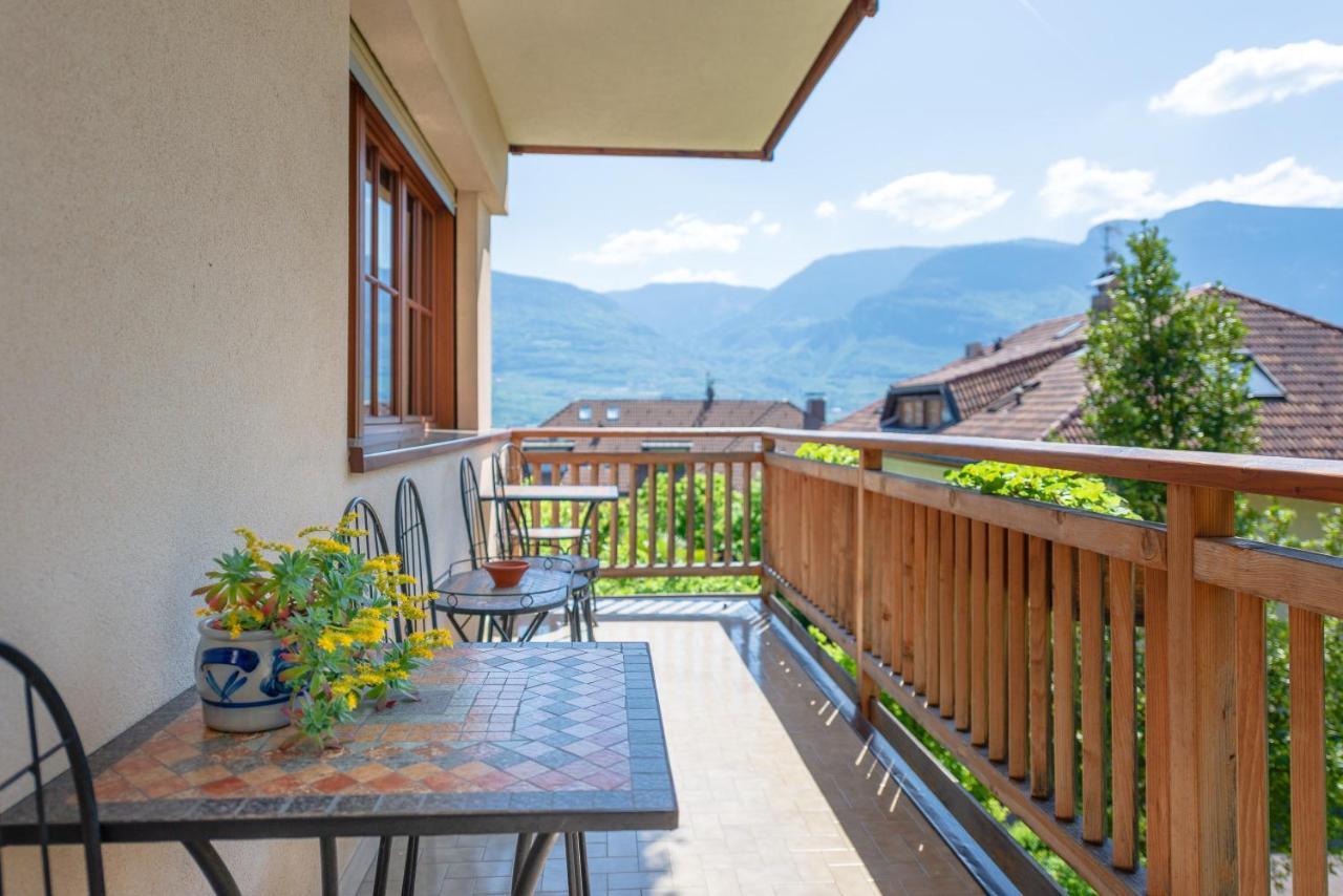 Haus Bellutti Apartment Termeno Bagian luar foto