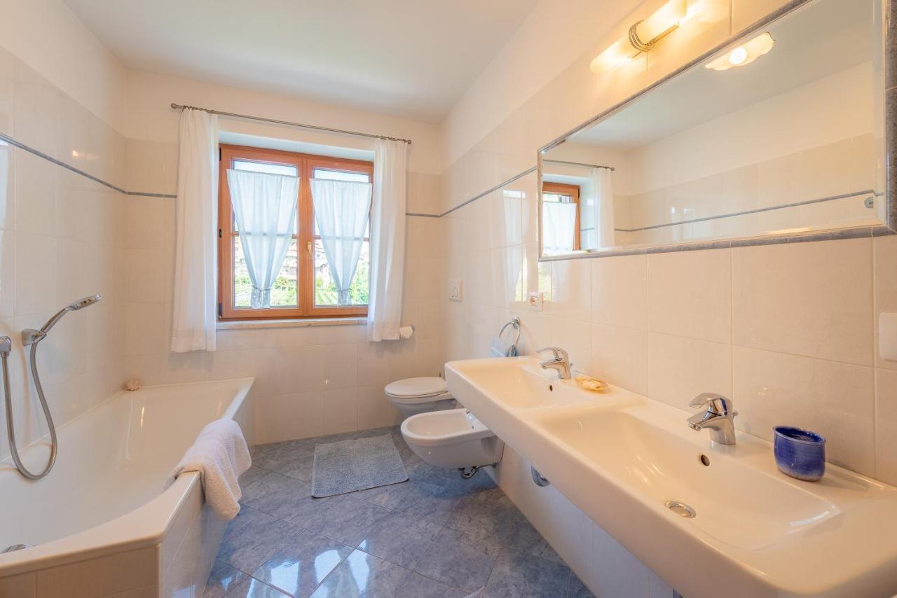 Haus Bellutti Apartment Termeno Bagian luar foto